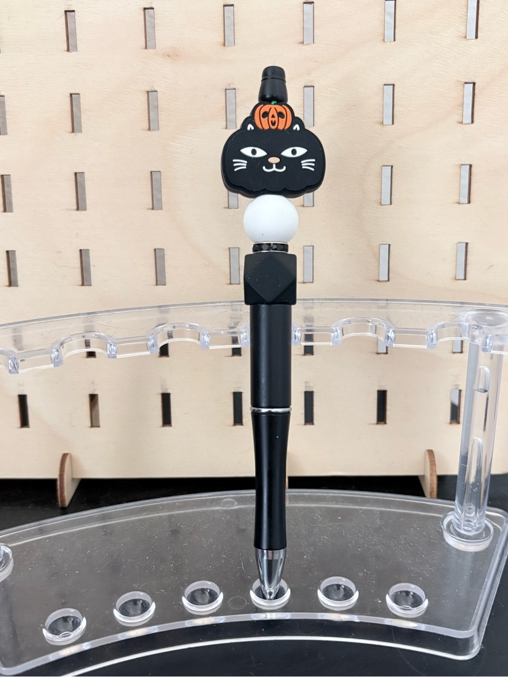 Handcrafted black cat with a pumpkin hat beaded pen